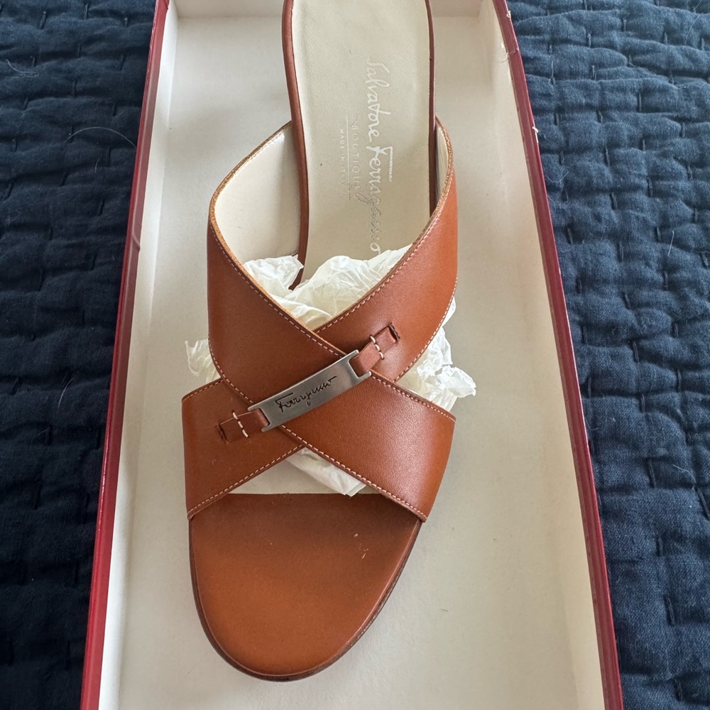 Salvatore Ferragamo Women's Brown Sandals NWT and ORIGINAL BOX! Bought from SAKS